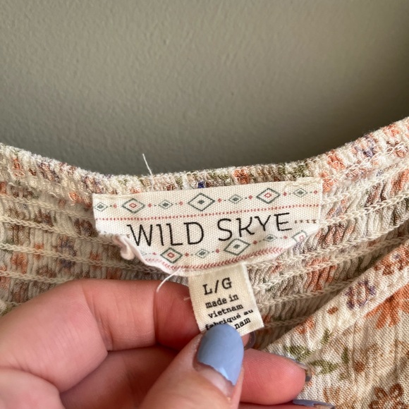 Dainty Floral Cropped Blouse Top - Picture 3 of 6